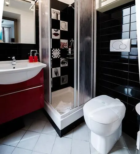 Vista Colosseo 公寓 *